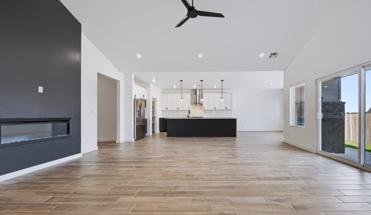 4225 NW 180th St (34) Large