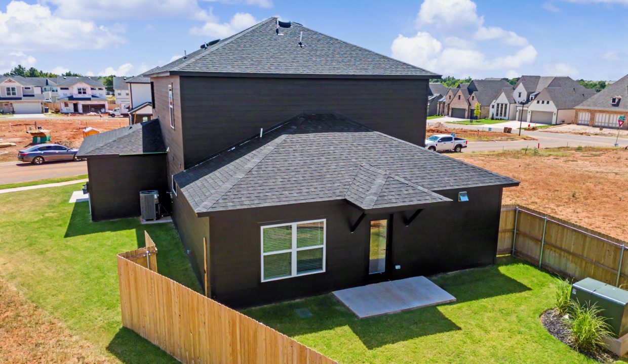 4213 NW 180th Ter (9)