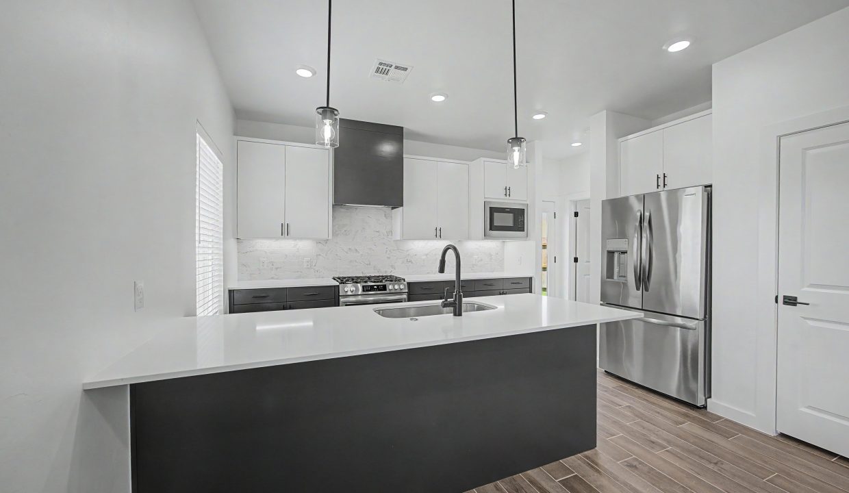 4213 NW 180th Ter (21)