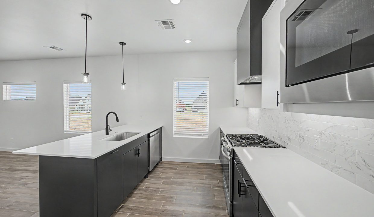 4213 NW 180th Ter (22)