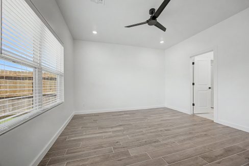 4213 NW 180th Ter (26)
