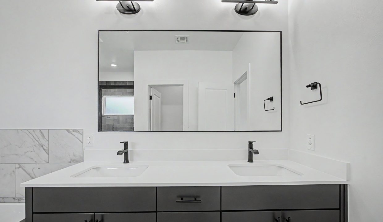 4213 NW 180th Ter (30)
