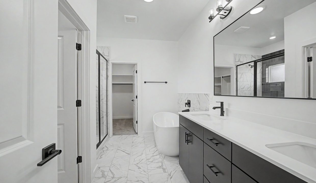 4213 NW 180th Ter (32)