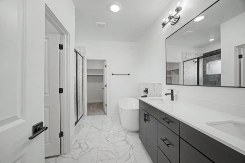 4213 NW 180th Ter (32)
