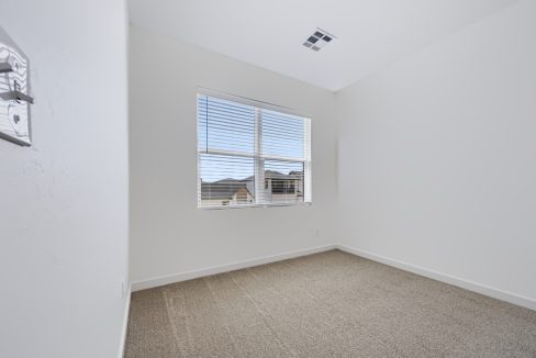 2537 NW 130th St (25) Large