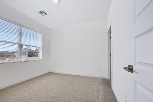 2537 NW 130th St (24) Large