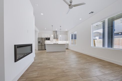 2537 NW 130th St (23) Large