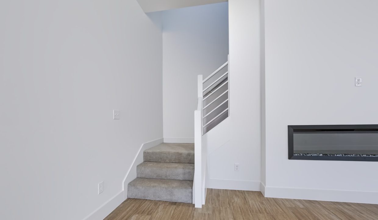 2537 NW 130th St (21) Large