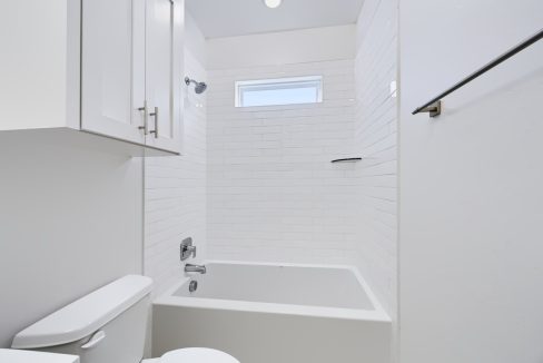 2537 NW 130th St (36) Large