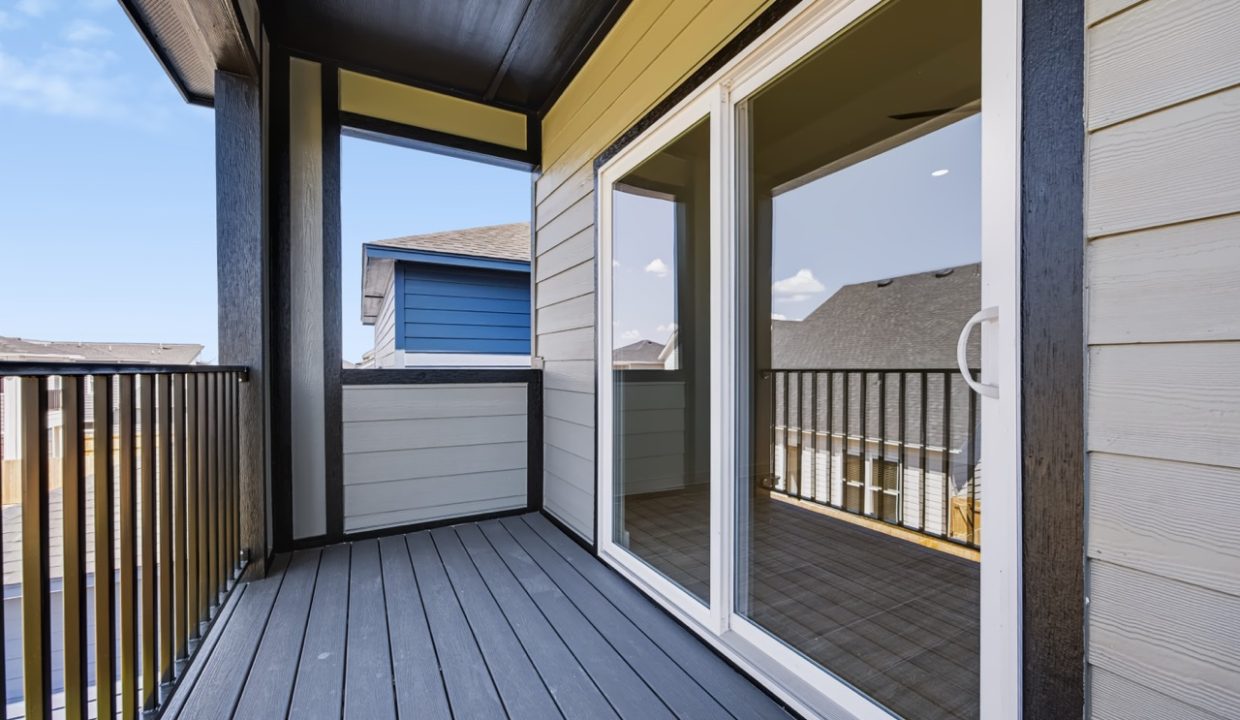 2537 NW 130th St (48) Large
