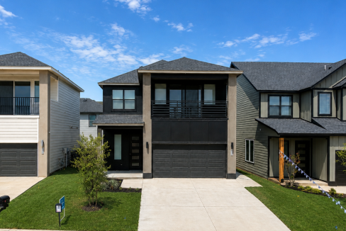 2541 Riverdale